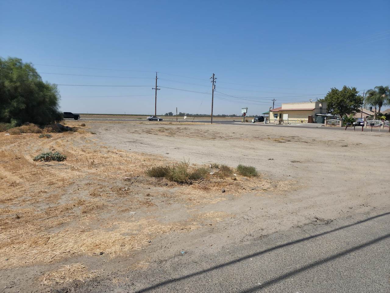 2101 Dairy Ave Avenue - Photo 1