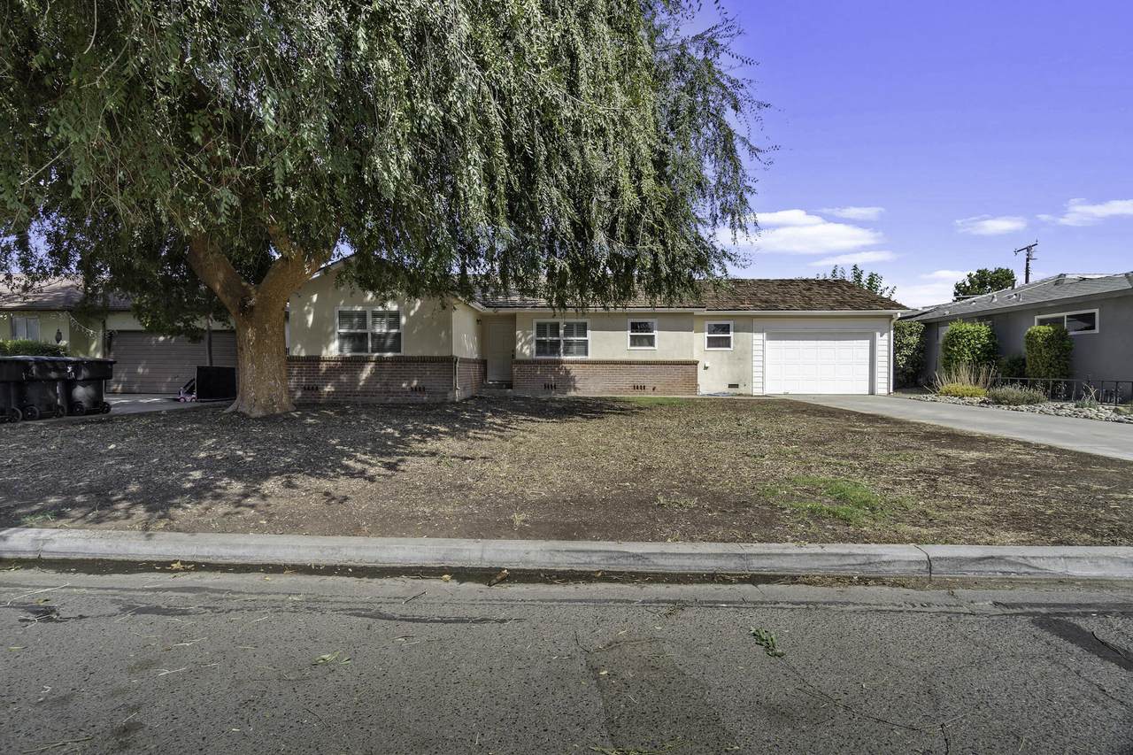 2436 Cambridge Avenue - Photo 1