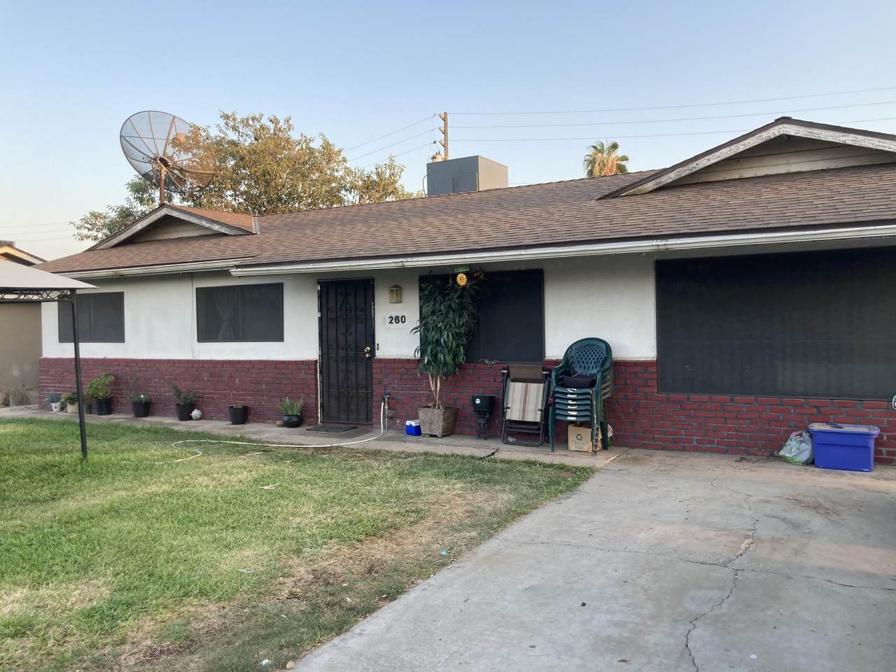 260 Sierra Way - Photo 1