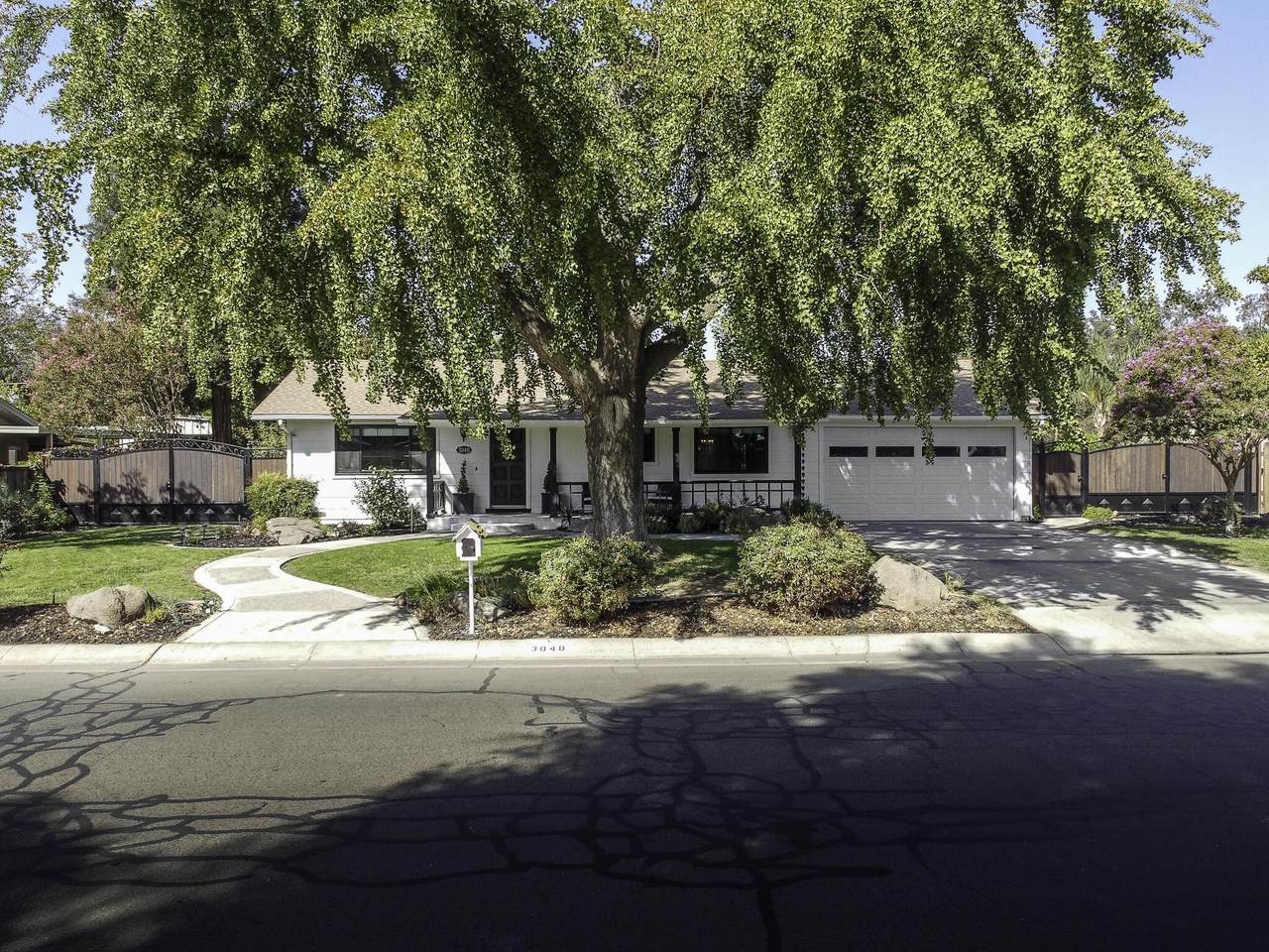 3040 Royal Oaks Drive - Photo 1