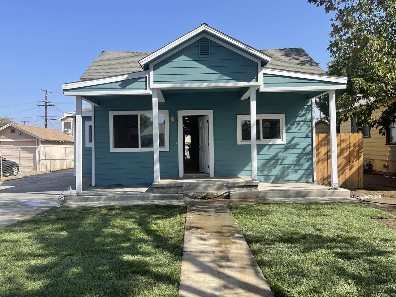 230 F Street - Photo 1
