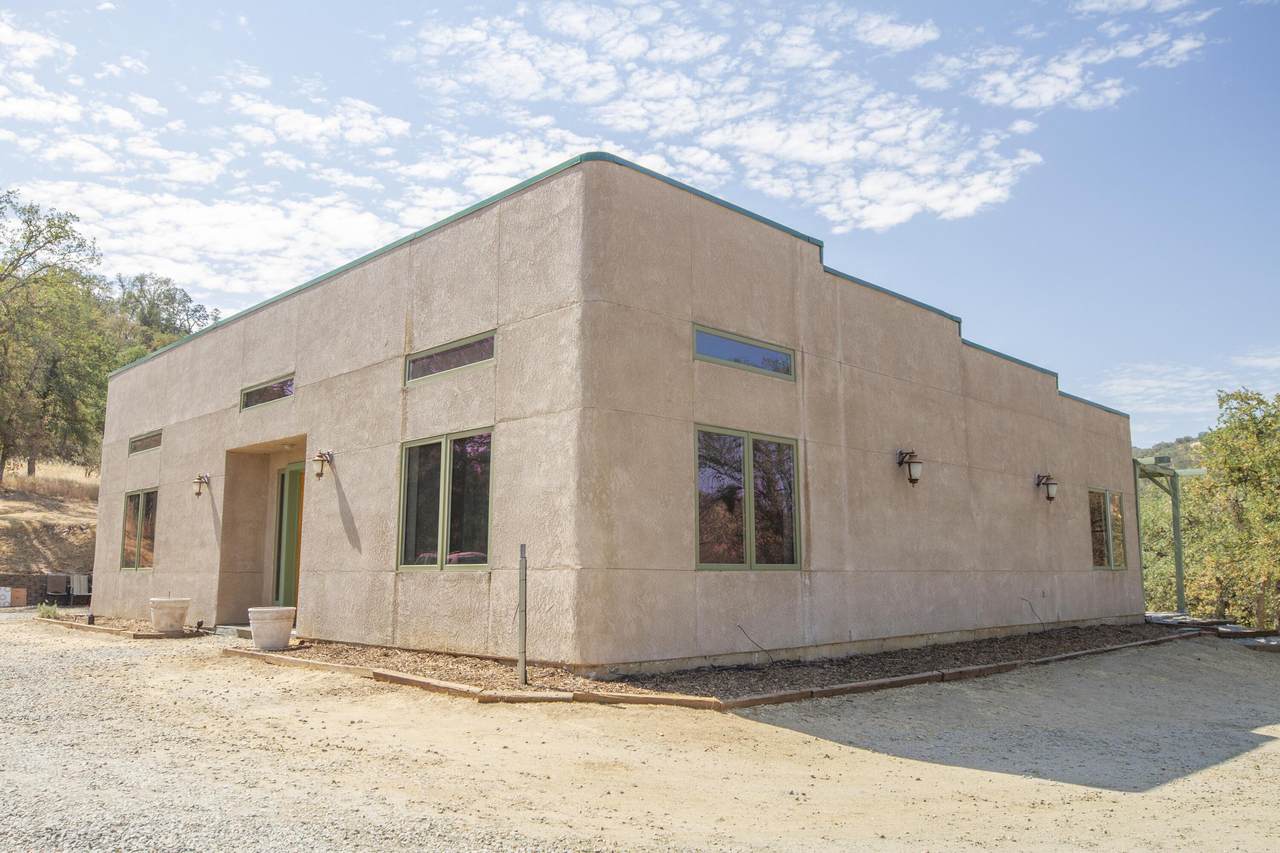 37025 Dunlap Road - Photo 1