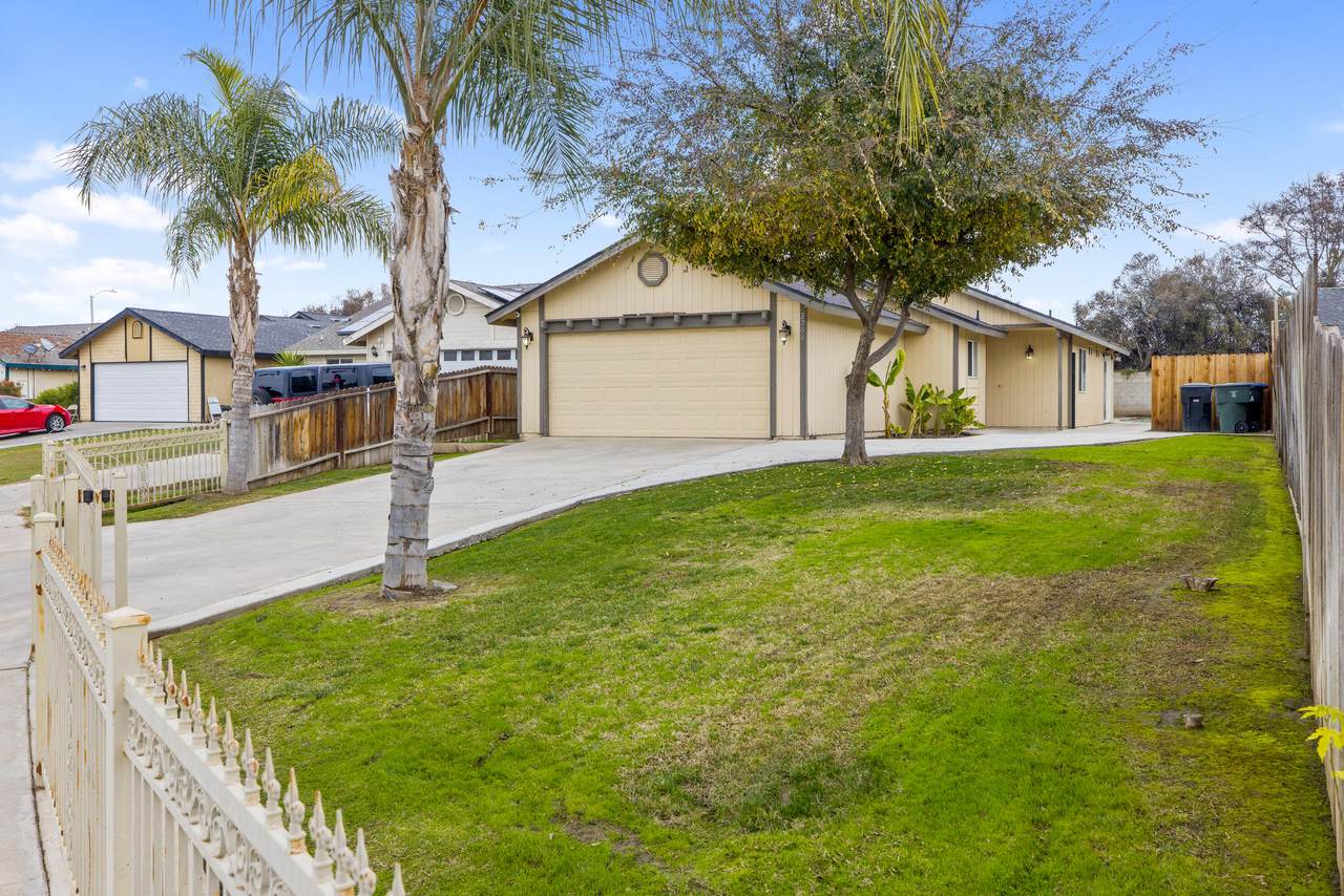 2708 Willis Street - Photo 1