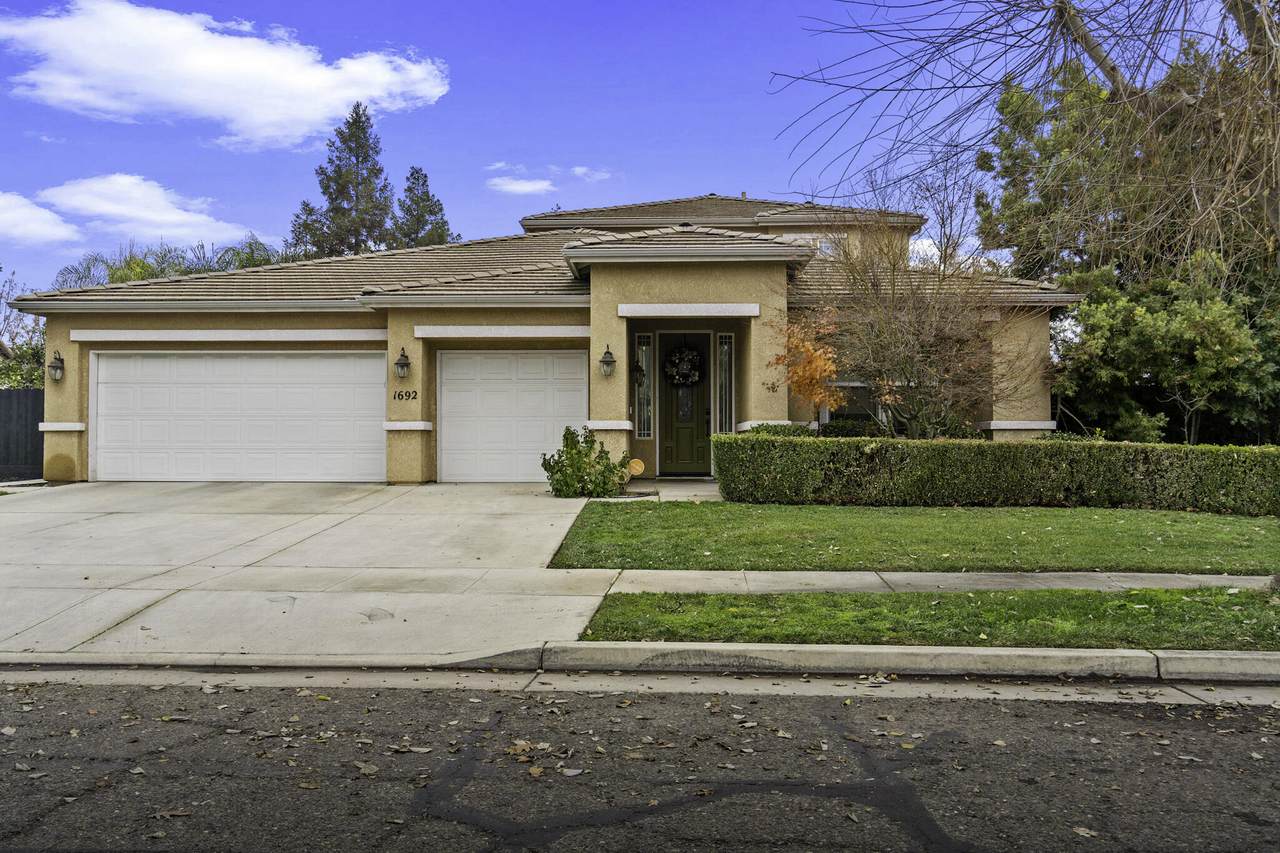 1692 Champagne Street - Photo 1