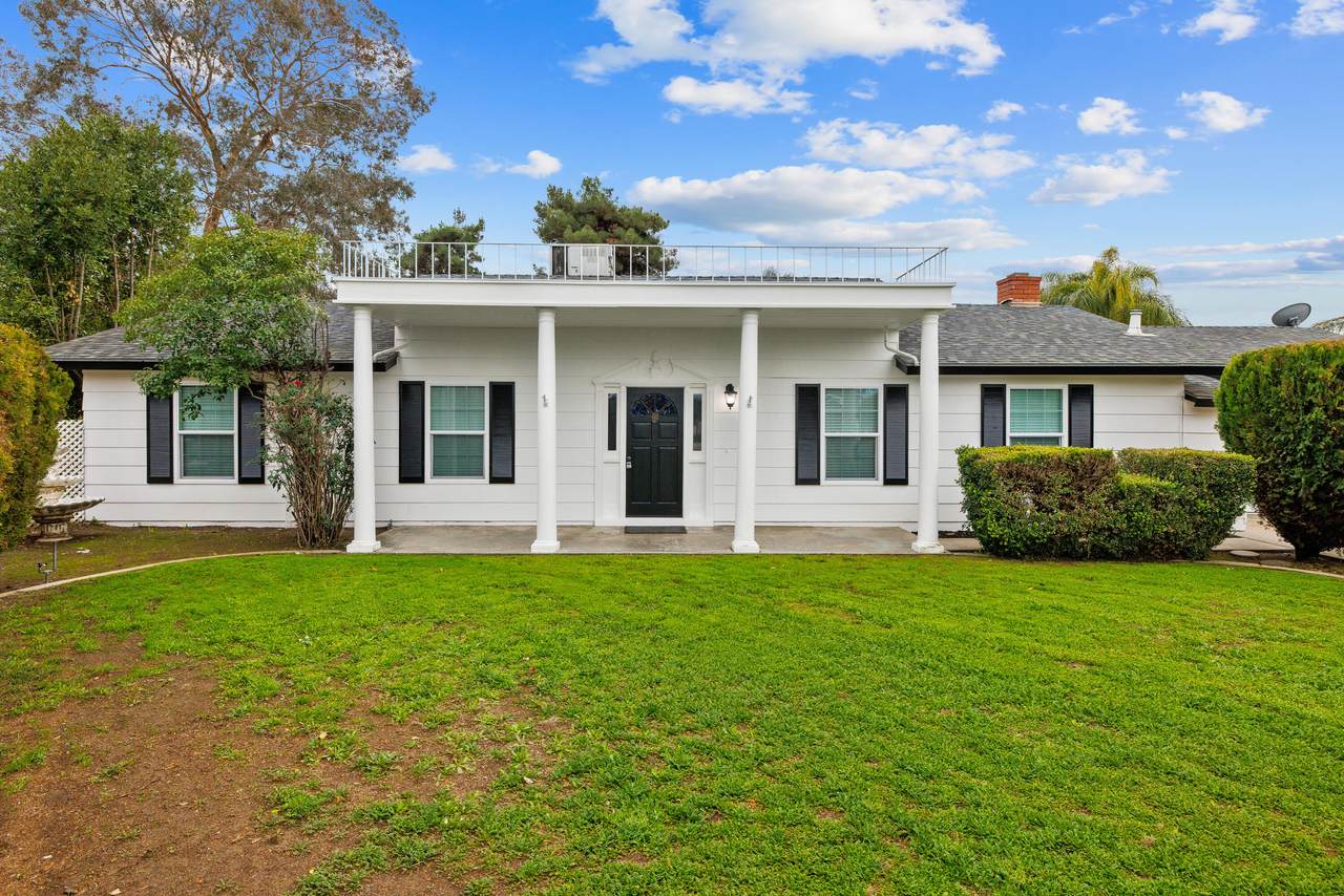 1605 Evergreen Court - Photo 1
