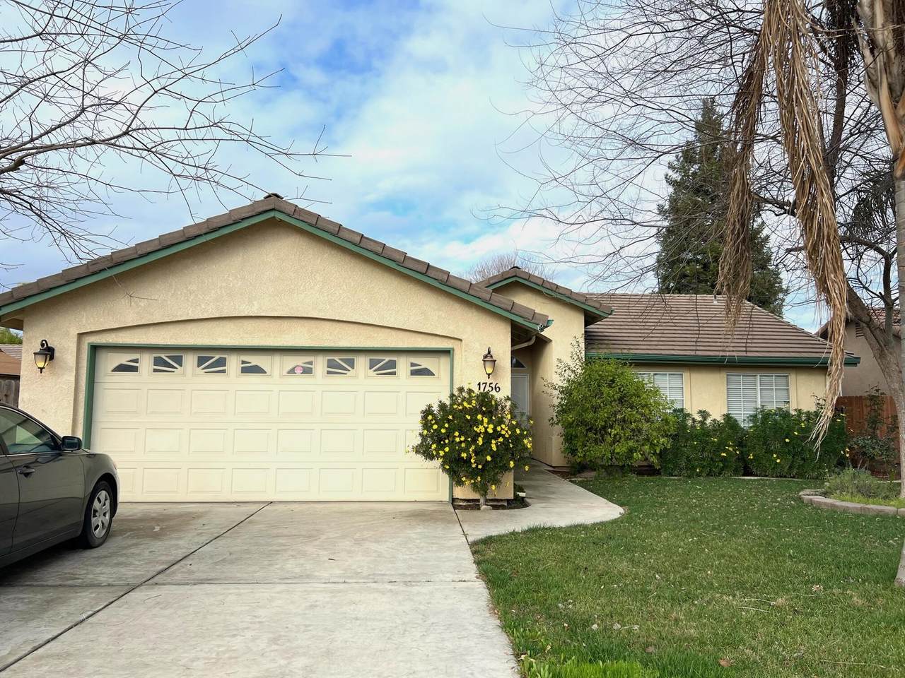 1756 River Springs Avenue - Photo 1