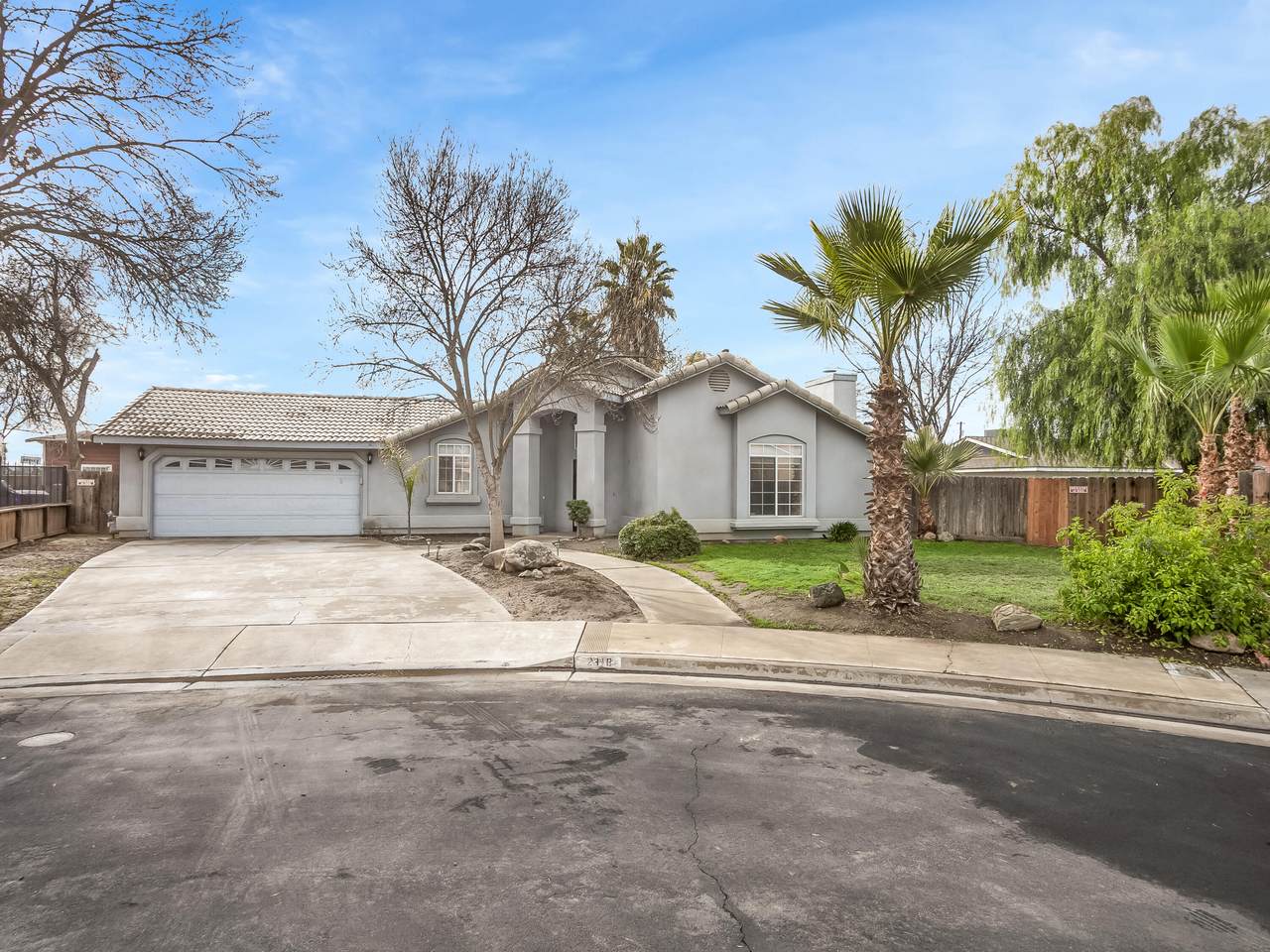 2318 Stratford Way - Photo 1