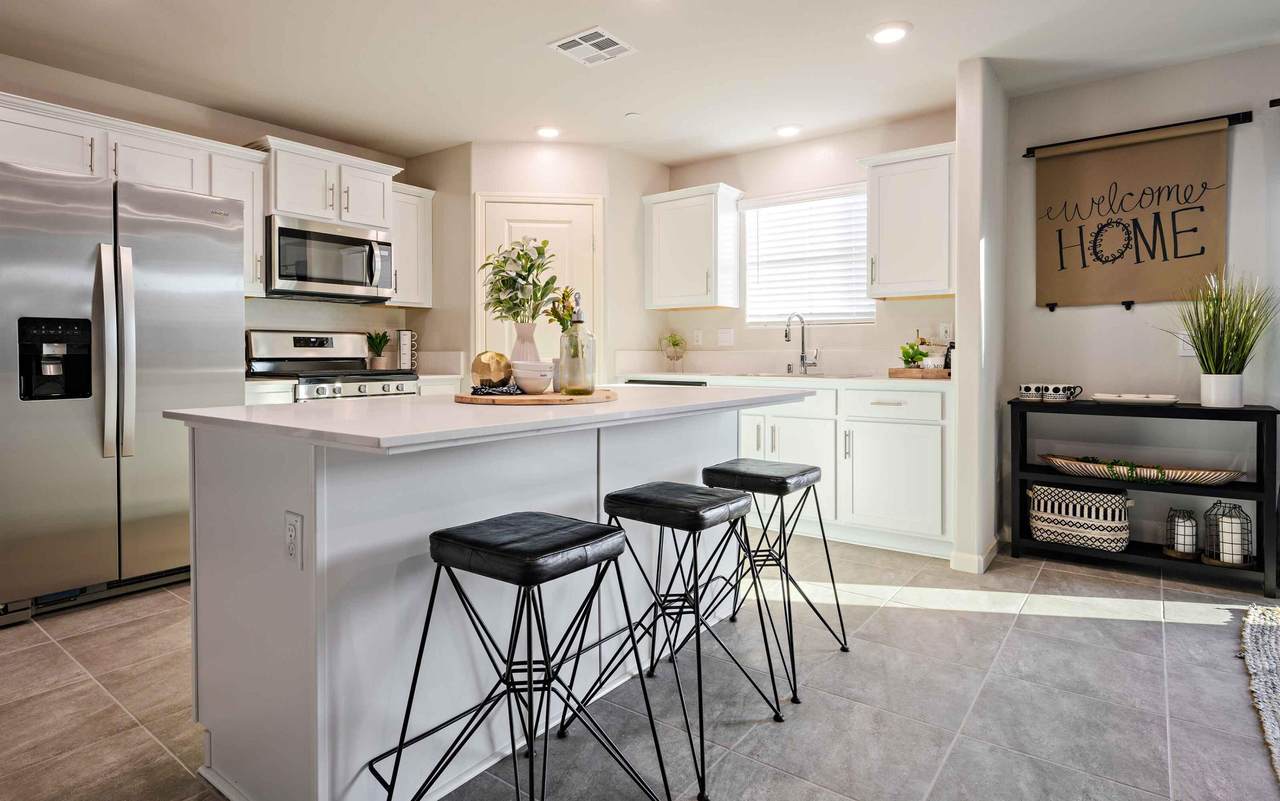 725-0033 Grove Street - Photo 1