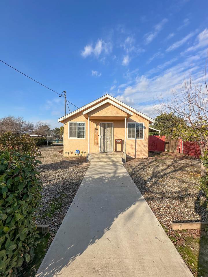 1264 Tulare Avenue - Photo 1