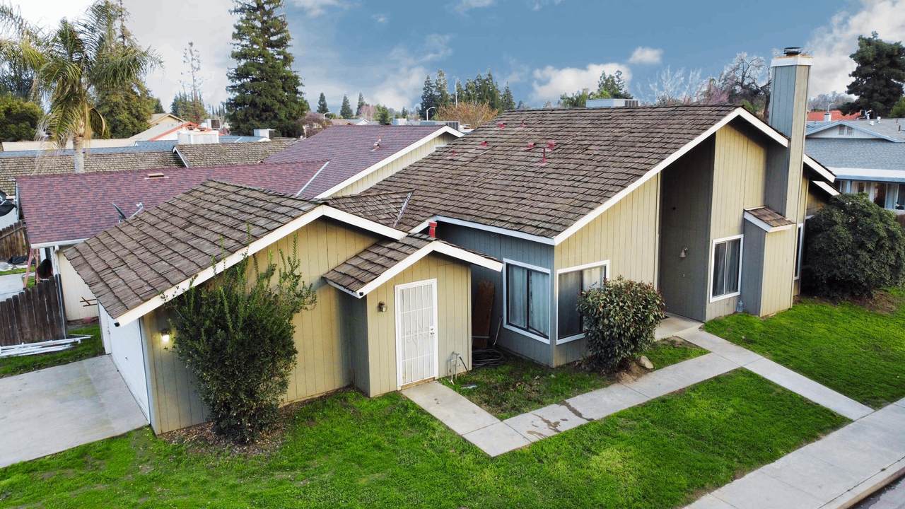 1616 Goddard Street - Photo 1