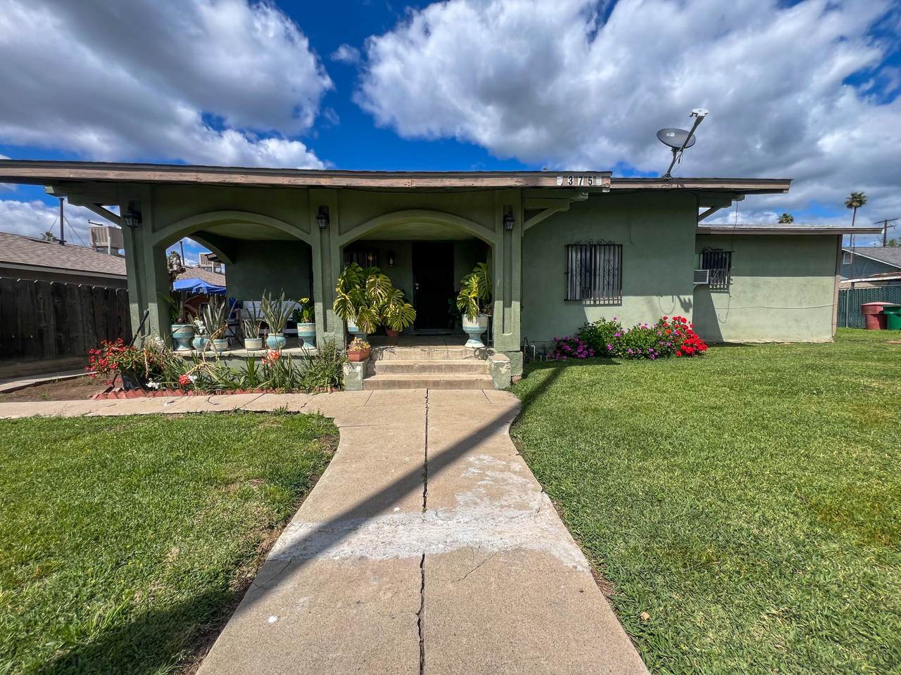 23750 Magnolia Avenue - Photo 1