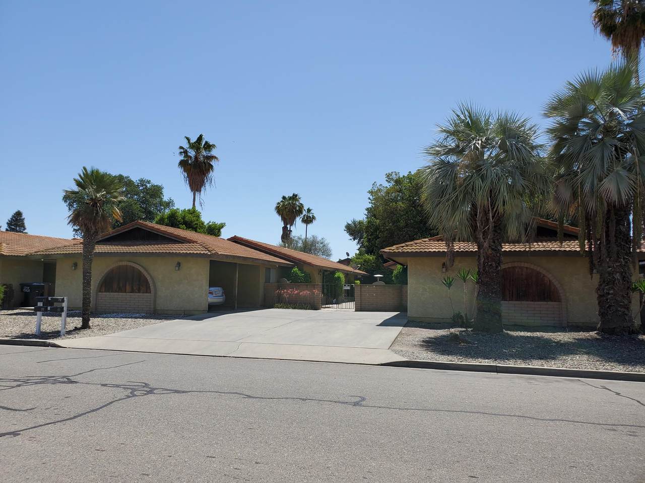 3531 Colonial Avenue - Photo 1