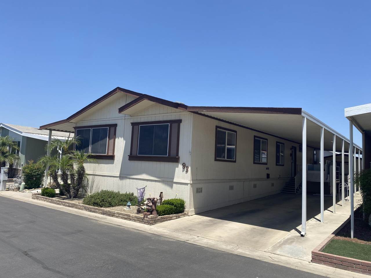 2459-93 Oaks Street - Photo 1