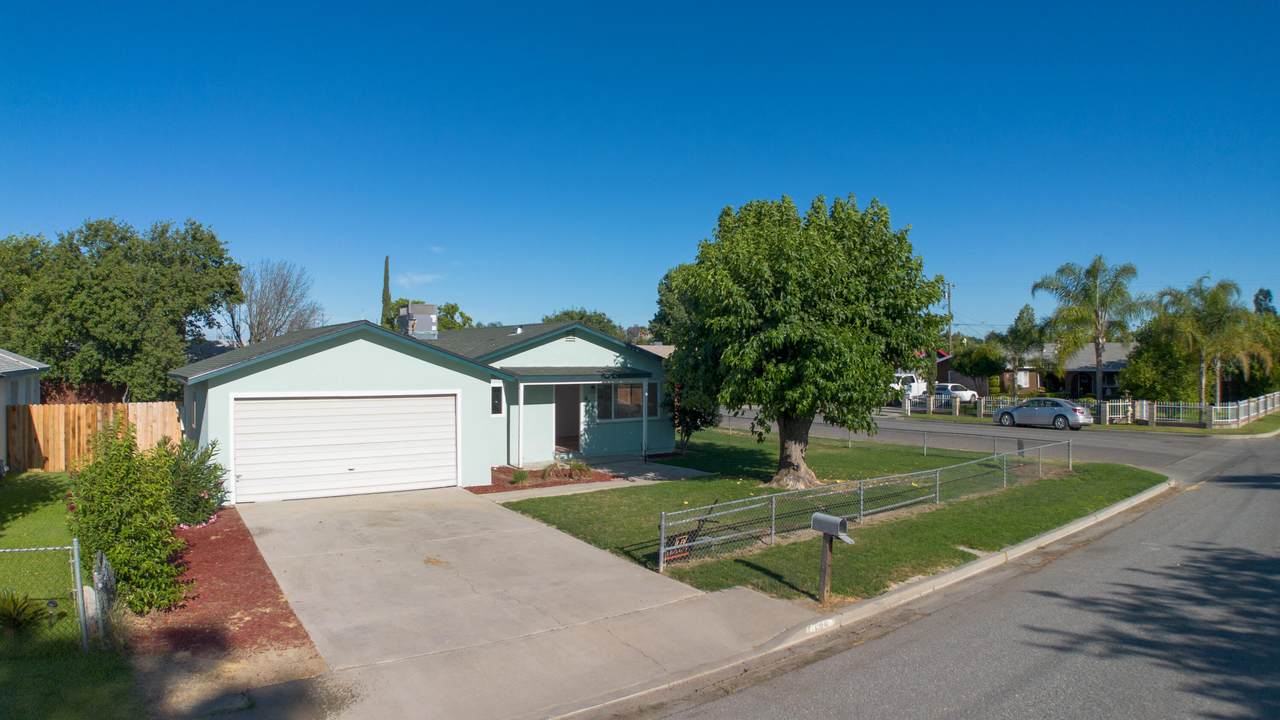 629 Denton Avenue - Photo 1