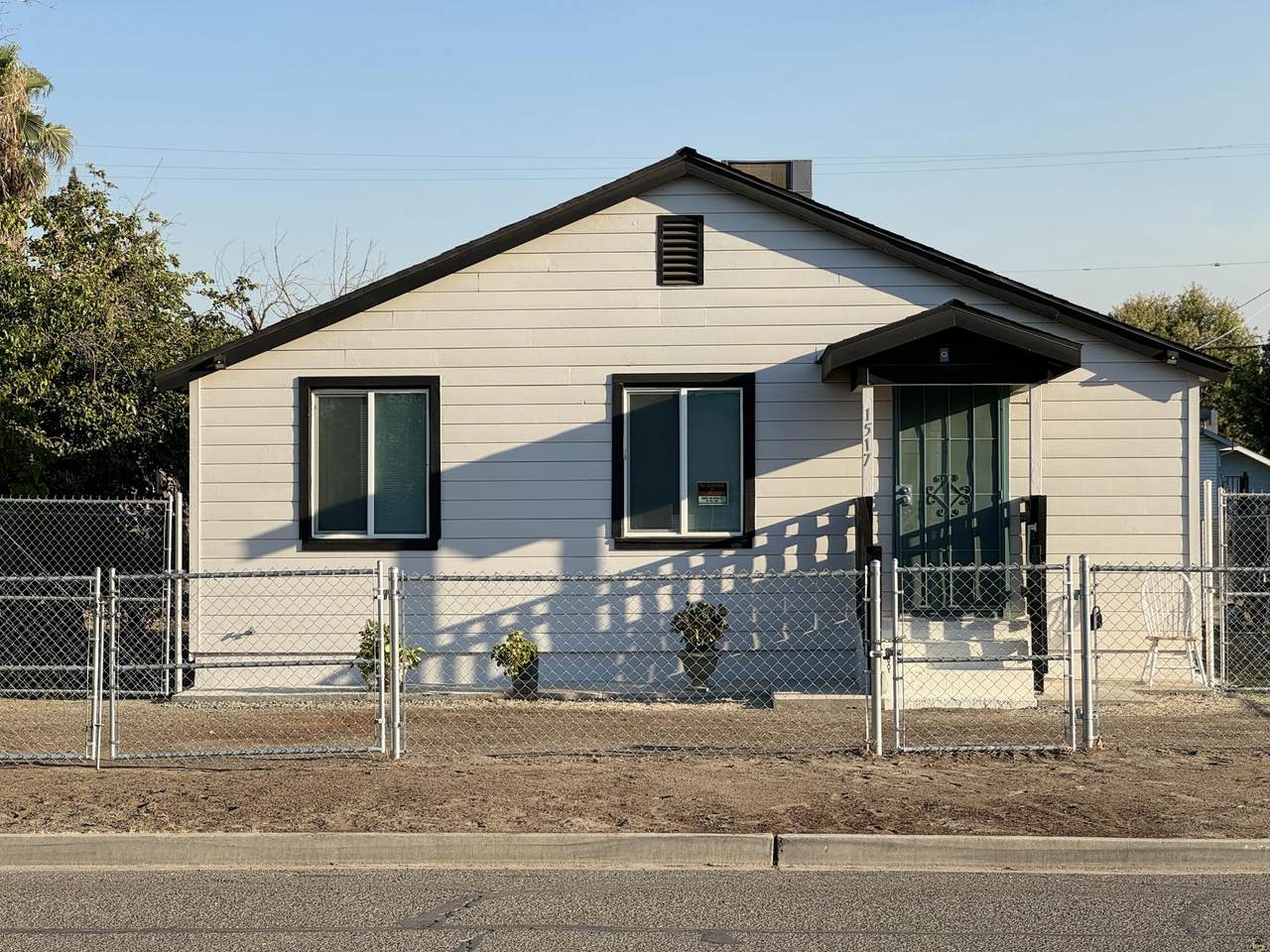 1517 Brokaw Avenue Avenue - Photo 1