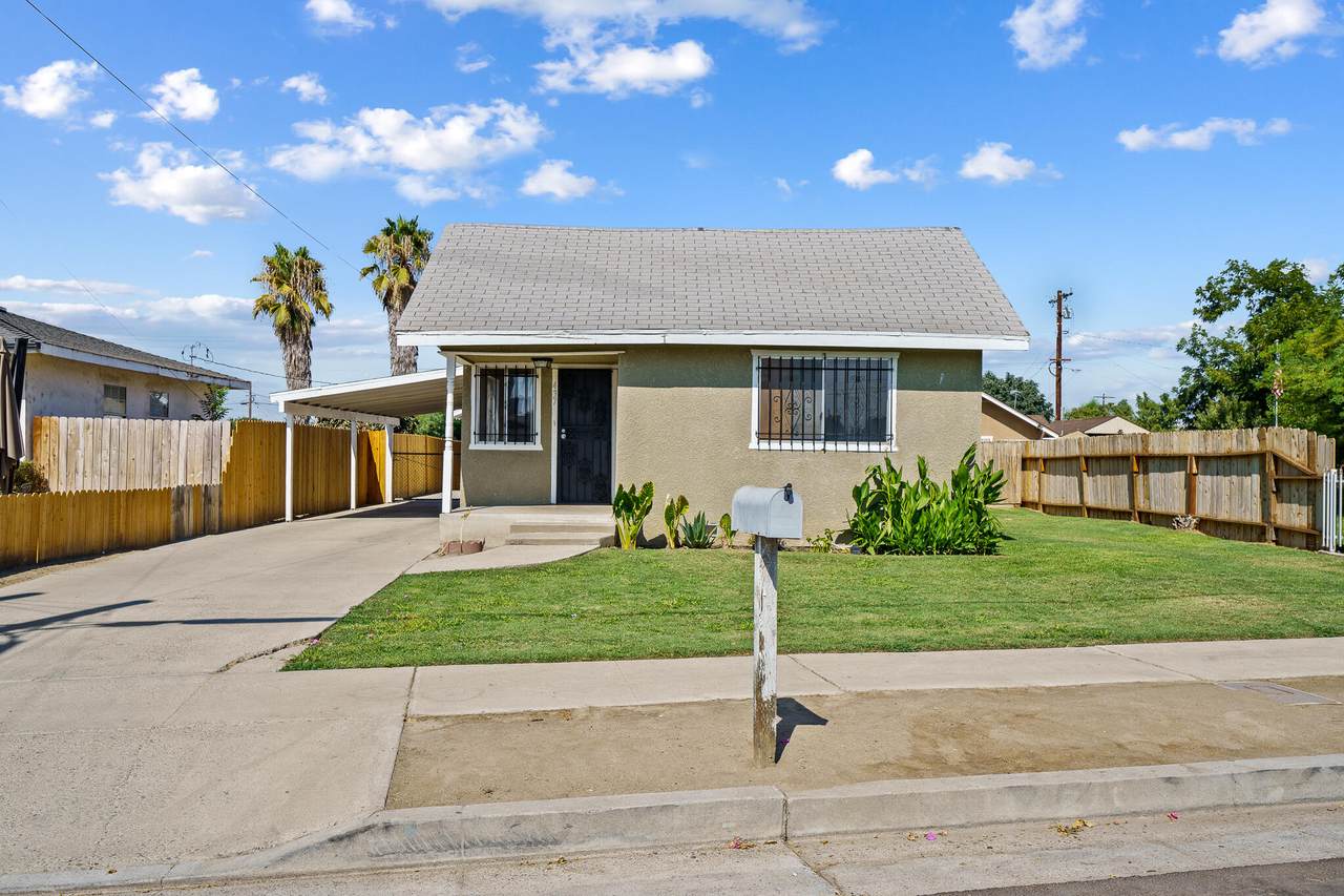 437 E Street - Photo 1
