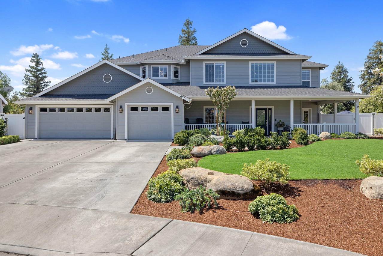 620 Pheasant Court - Photo 1