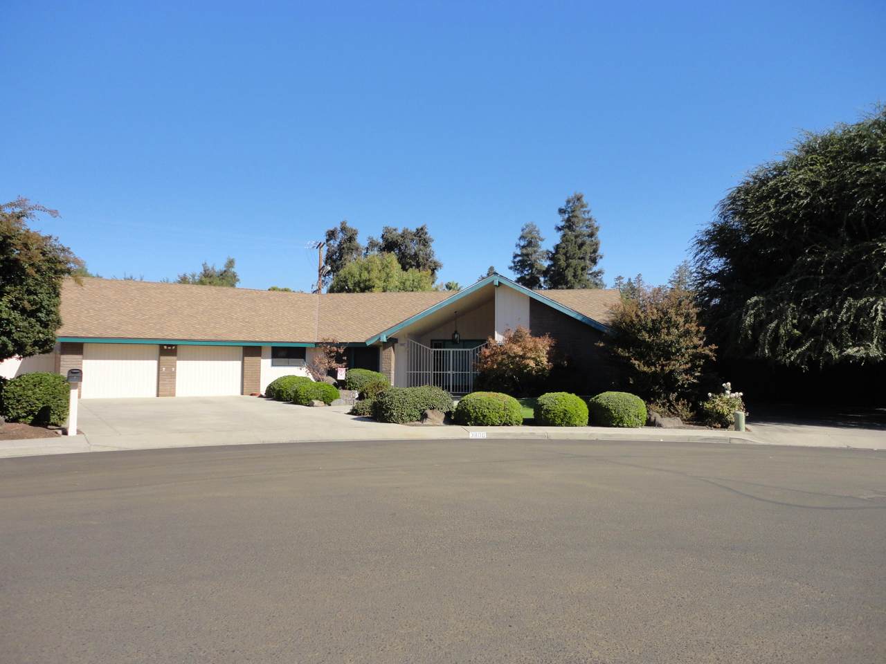 3800 School Avenue - Photo 1