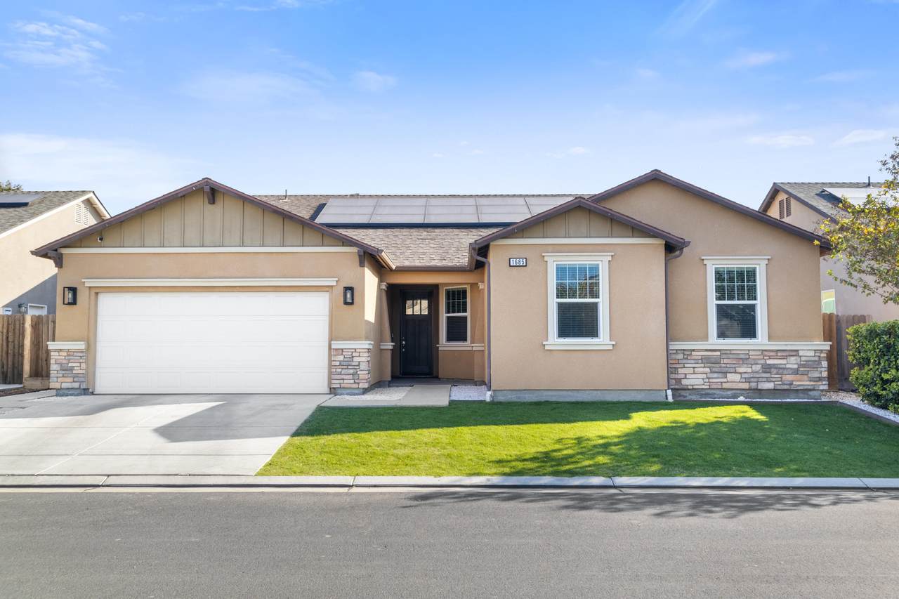 1685 Softwind Drive - Photo 1