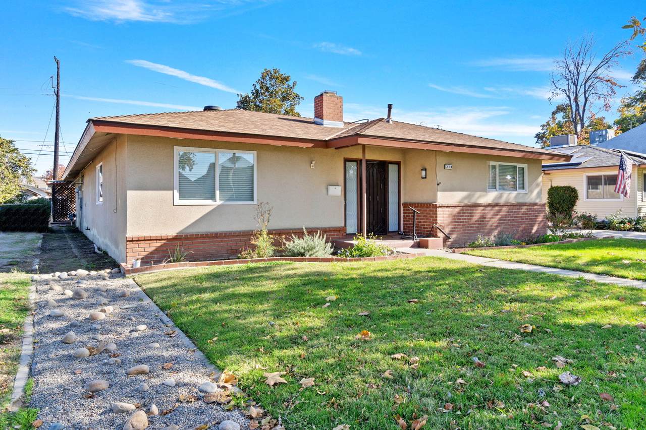 219 6th Street - Photo 1