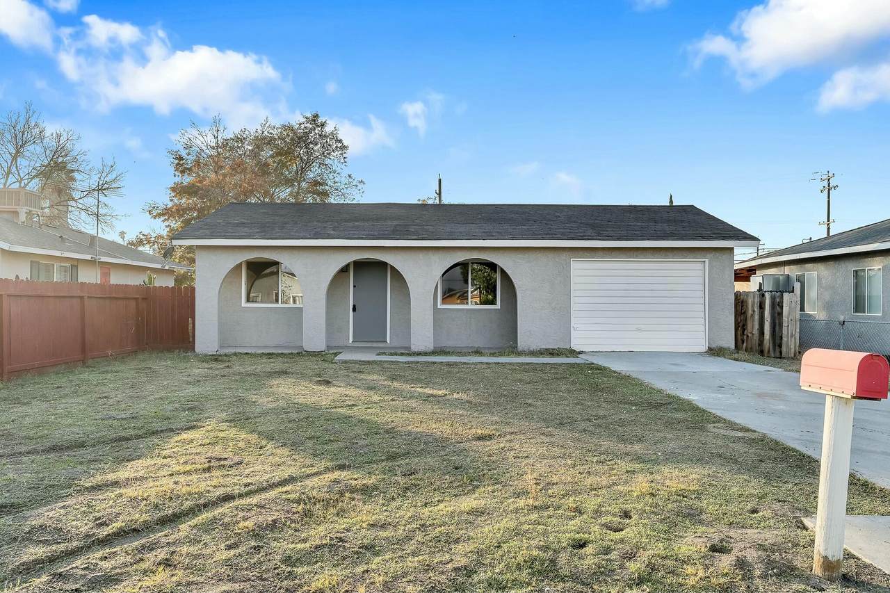 908 Gardner Avenue - Photo 1