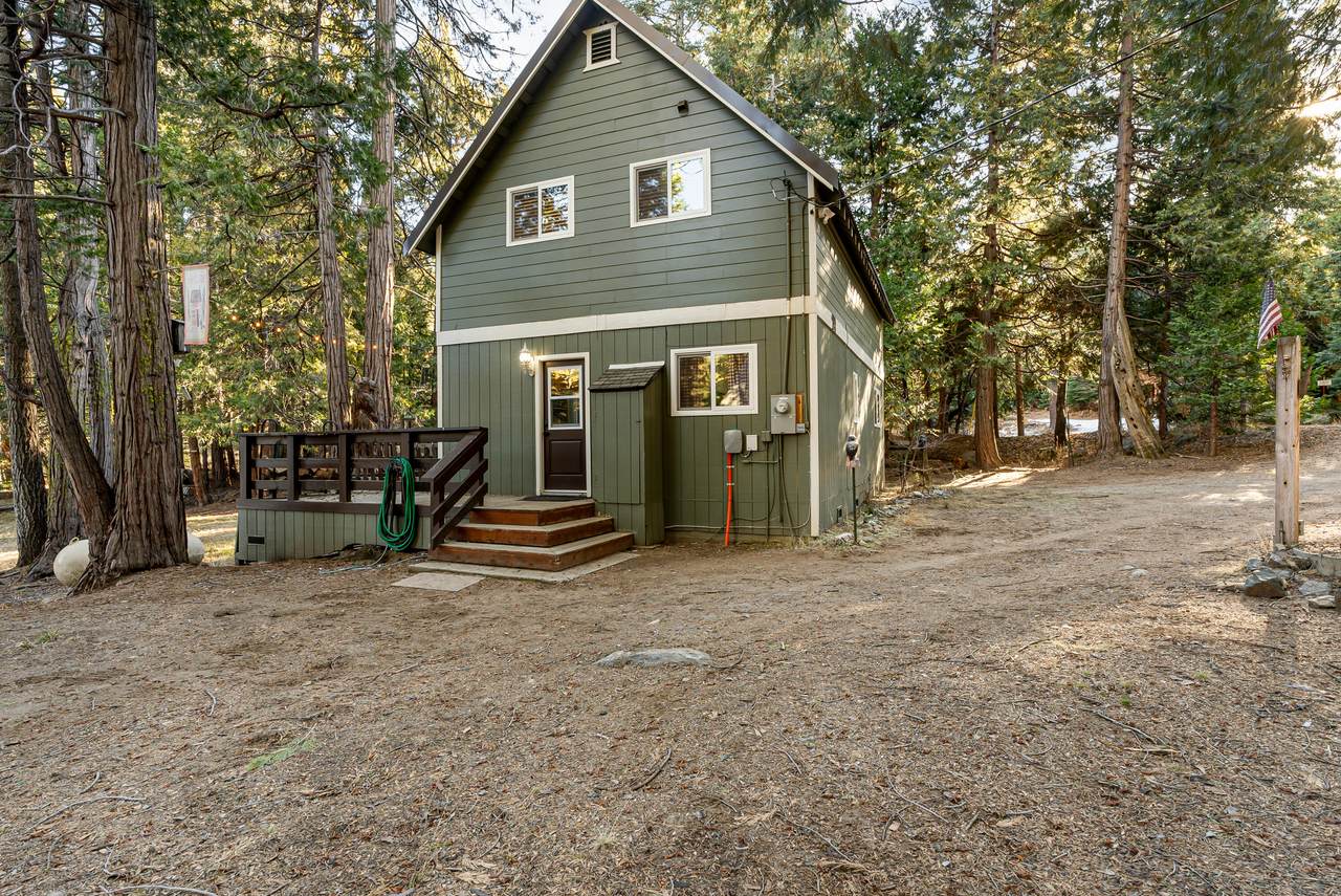 42307 Rock Ledge Road - Photo 1