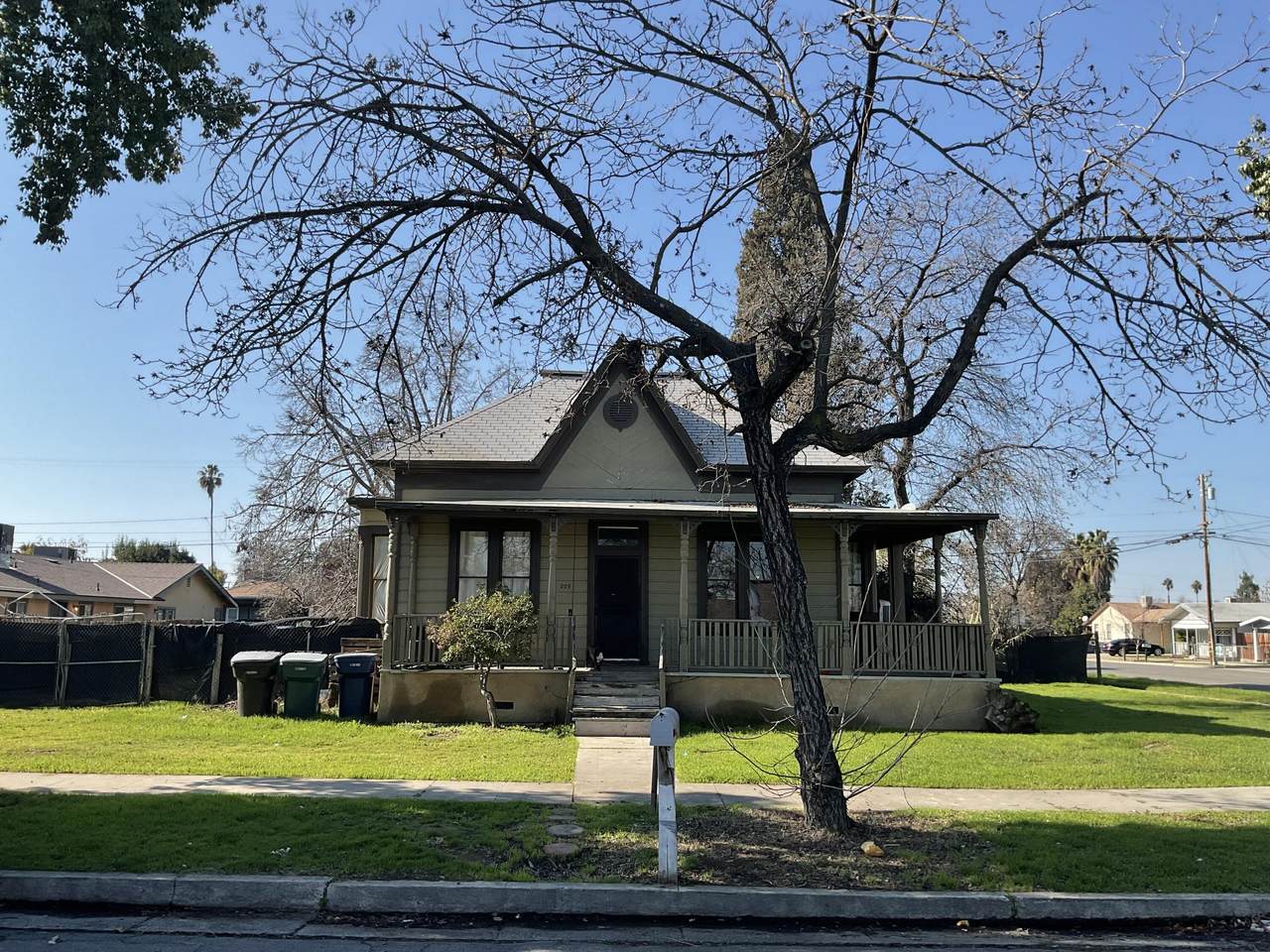 209 F Street - Photo 1