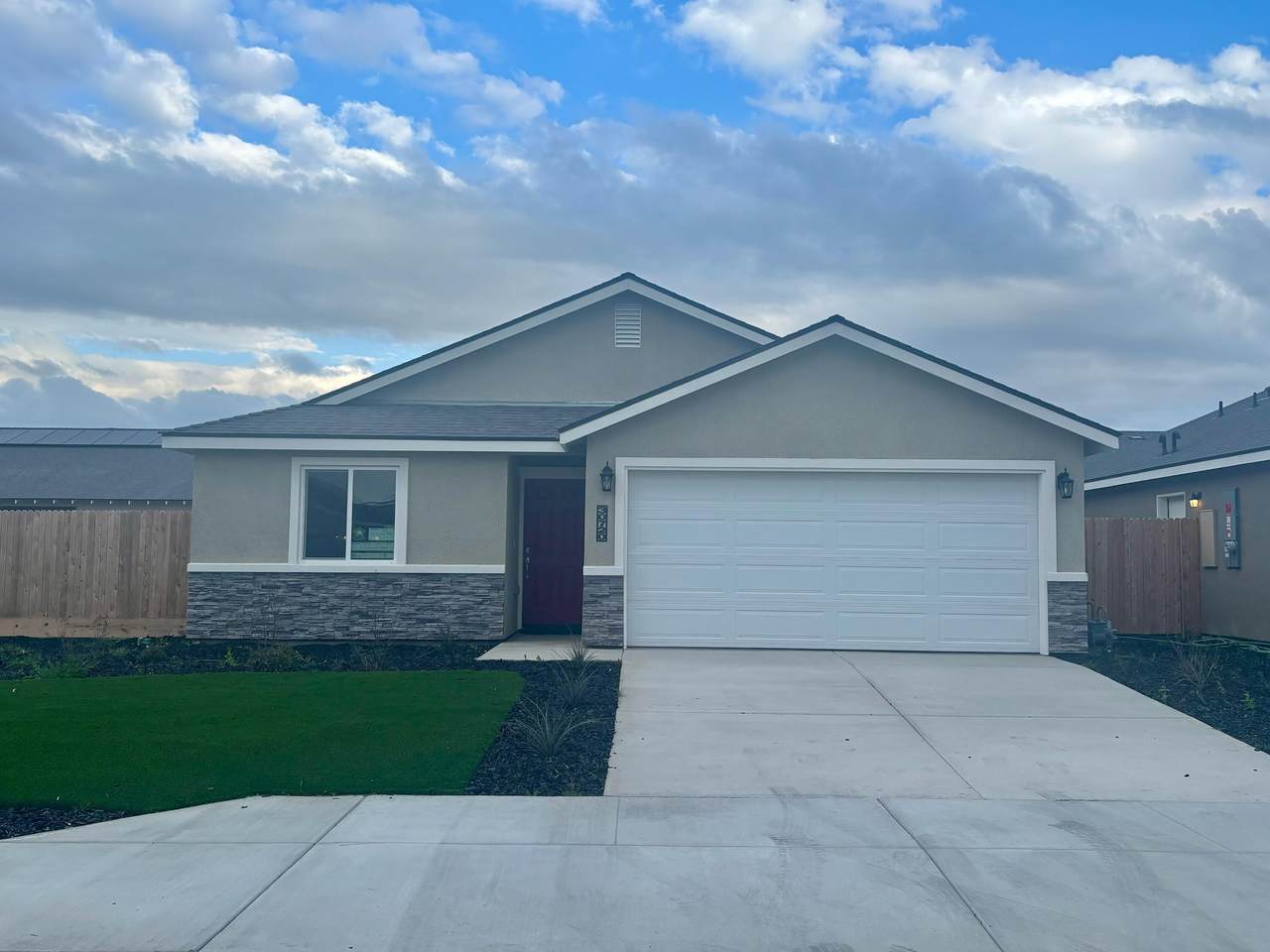 30720 Crestline Road - Photo 1