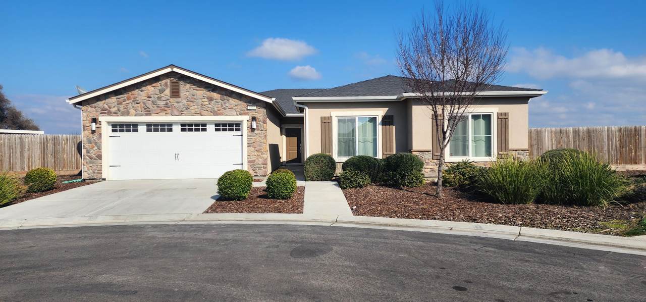 1810 Delft Court - Photo 1