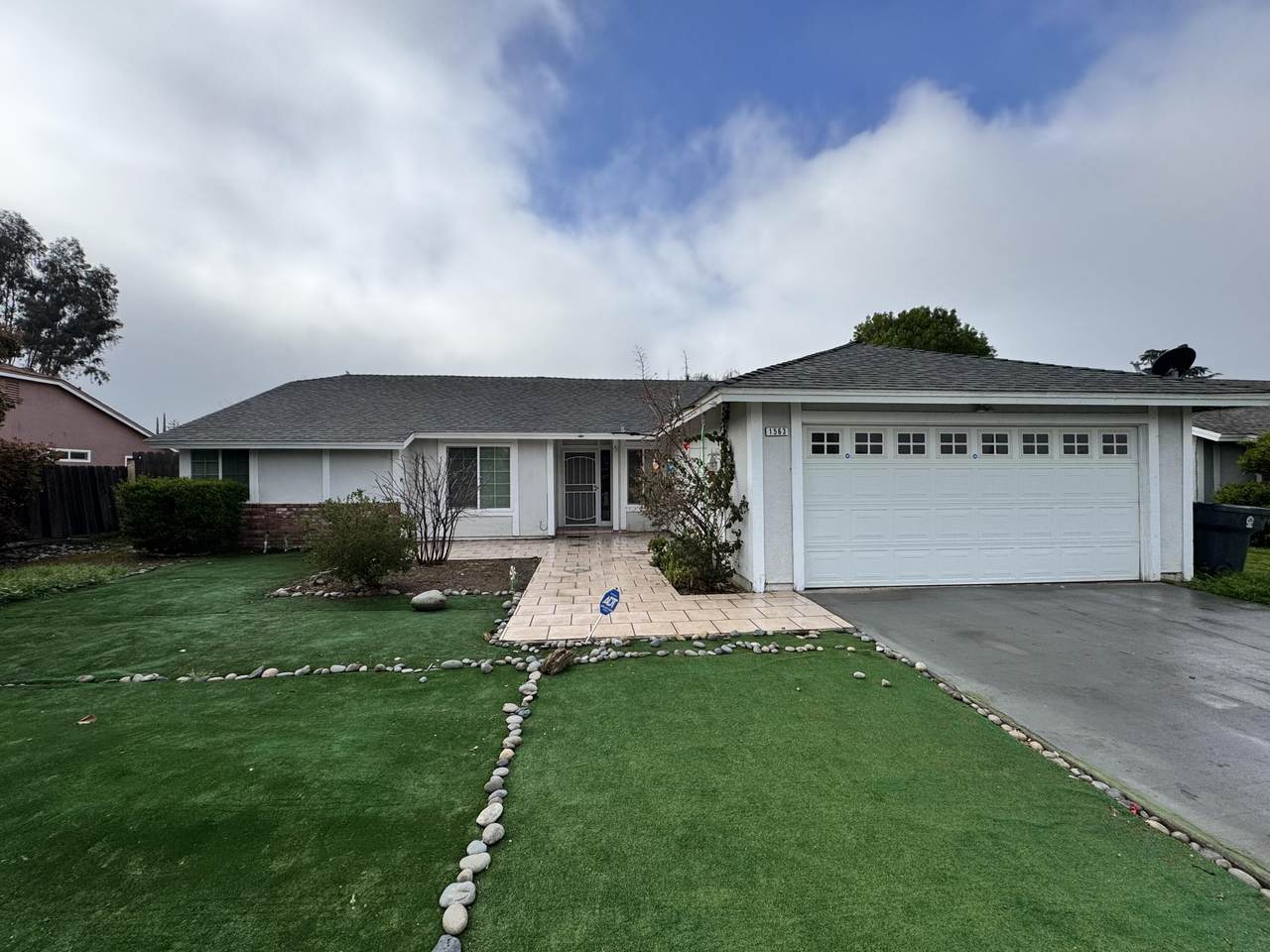 1563 Glenwood Avenue - Photo 1
