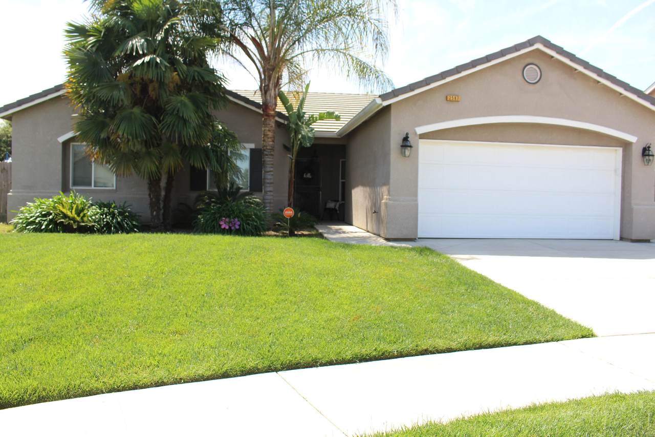 2587 Seaside Circle - Photo 1
