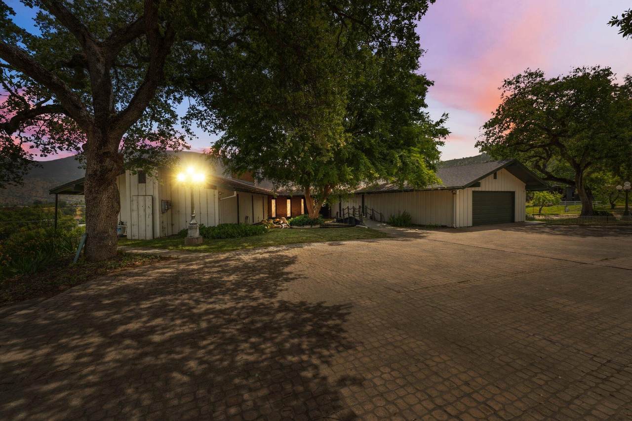 33295 Globe Drive - Photo 1