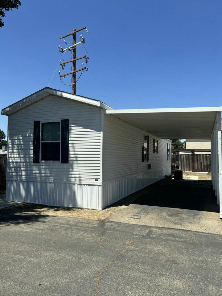 820-102 Chinowth Road - Photo 1