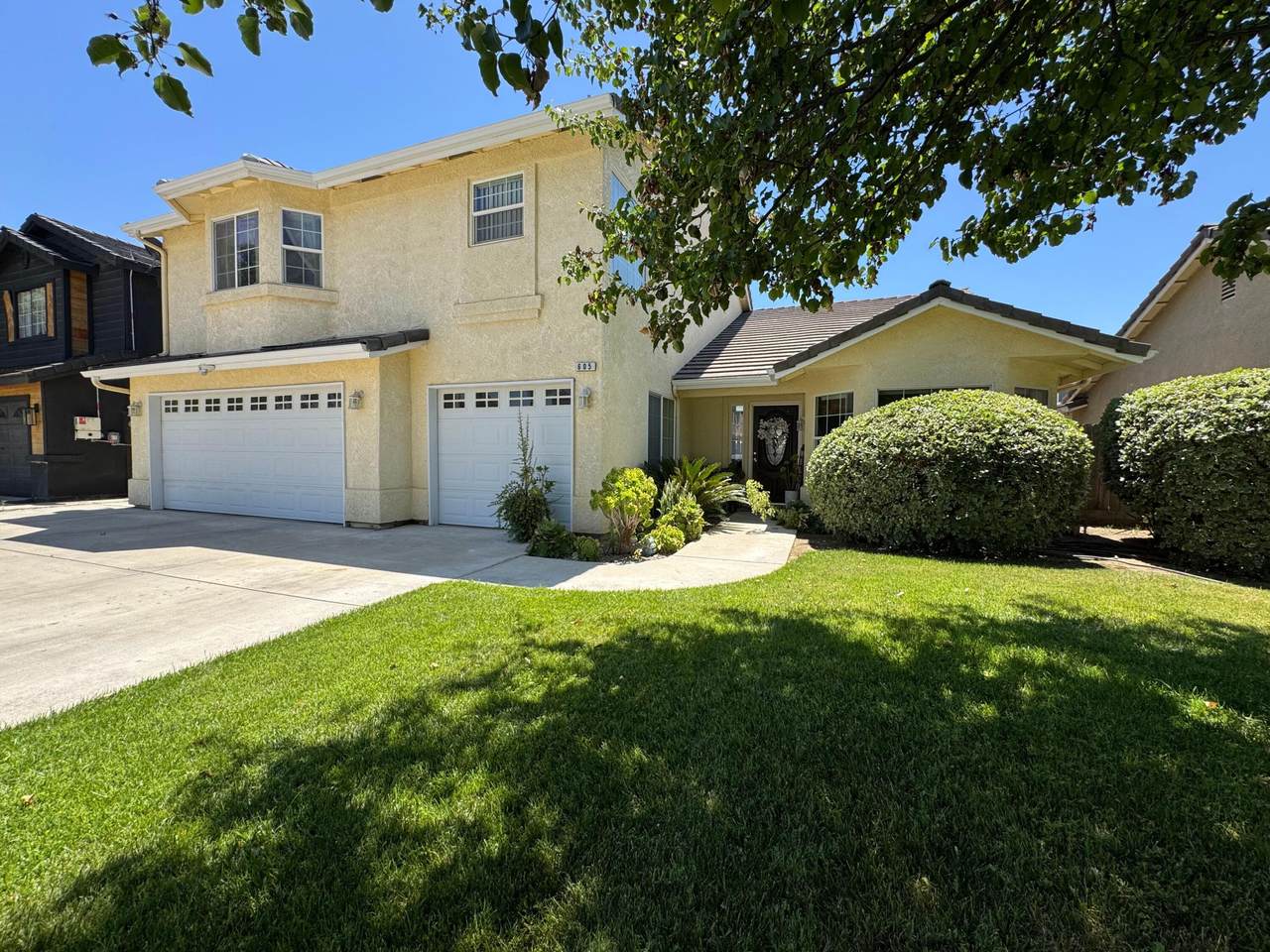 605 Russell Avenue - Photo 1