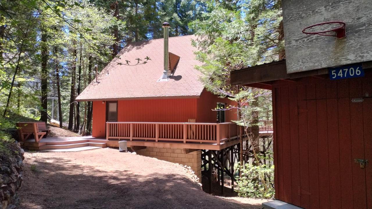 54706 Cedar Drive - Photo 1