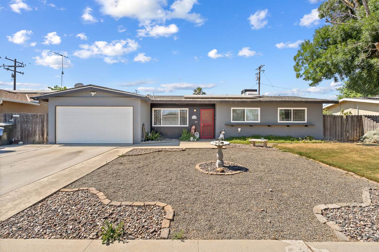 255 Earl Way - Photo 1