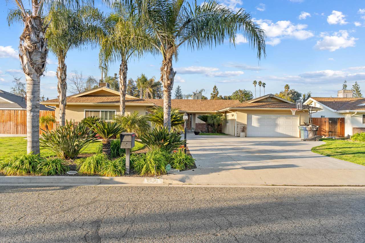 908 Beatrice Drive - Photo 1