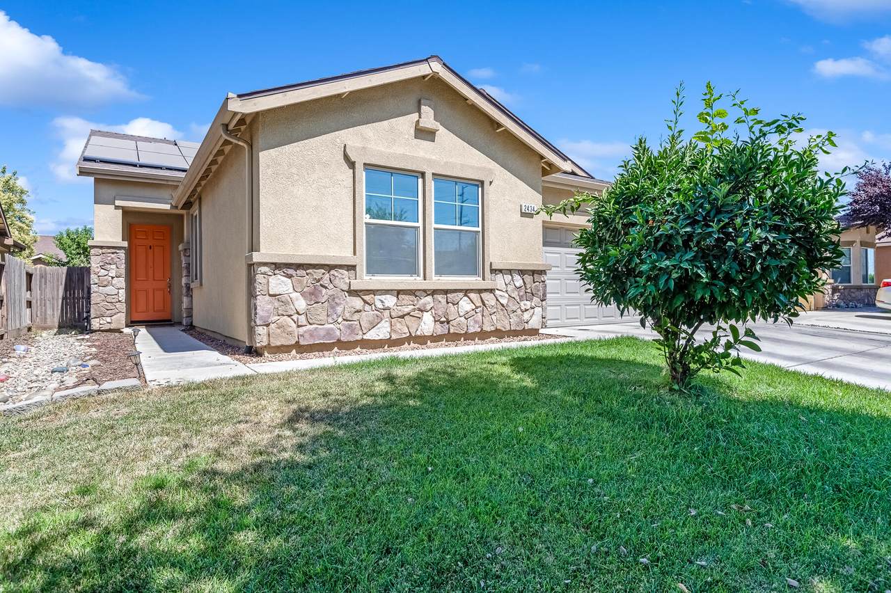 2434 Laguna Court - Photo 1
