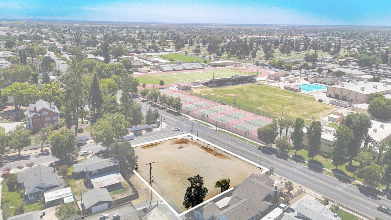 708 Tulare Avenue - Photo 1