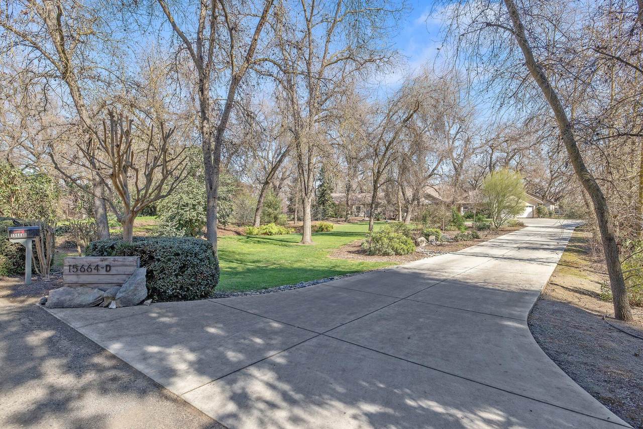 15664-D Mills Drive - Photo 1