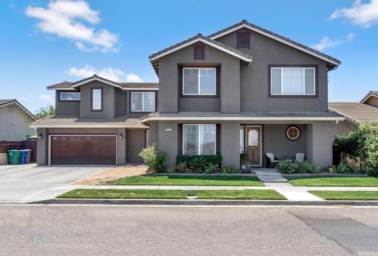 2069 Duff Avenue - Photo 1