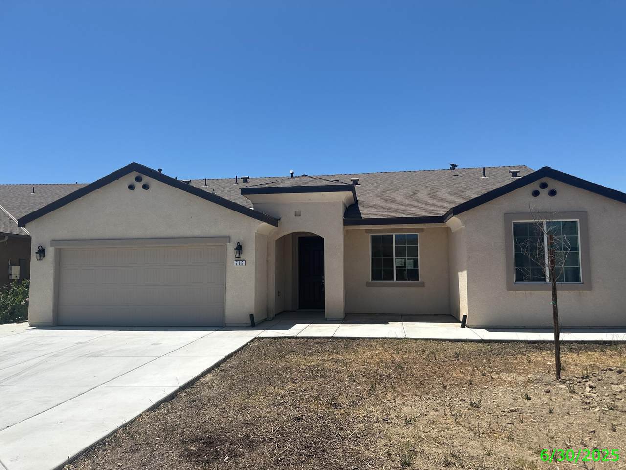 716 Montejo Court - Photo 1