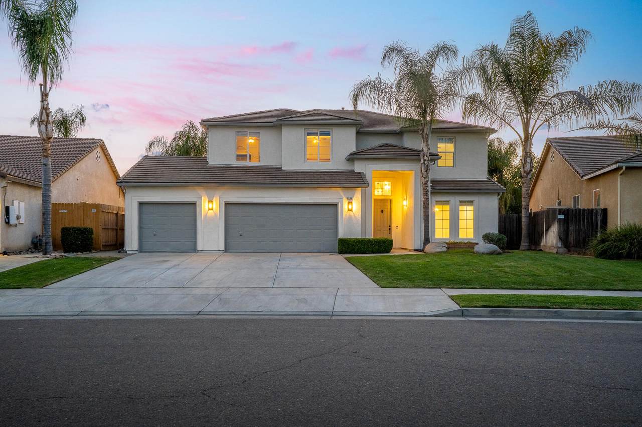 1579 Monsecco Street - Photo 1
