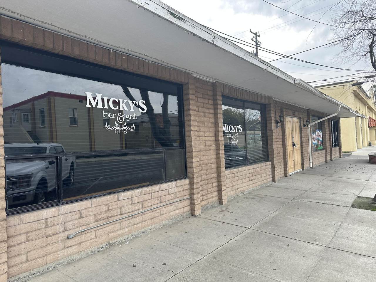 230 Fox Street - Photo 1