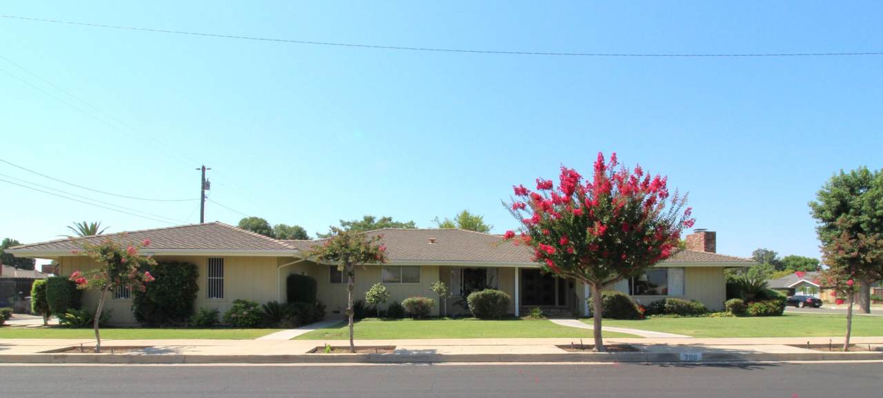 700 Sequoia Drive - Photo 1
