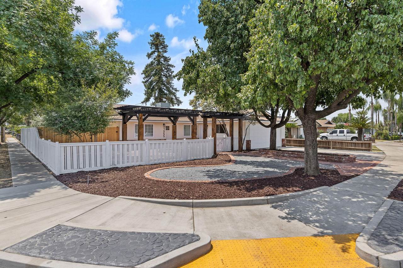 1355 Birch Avenue - Photo 1