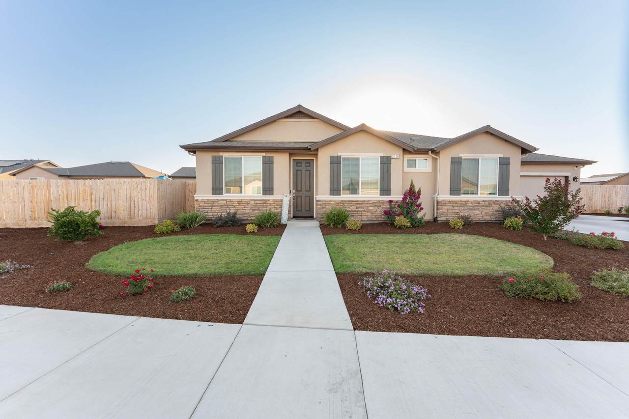 3125 Seymour Street - Photo 1