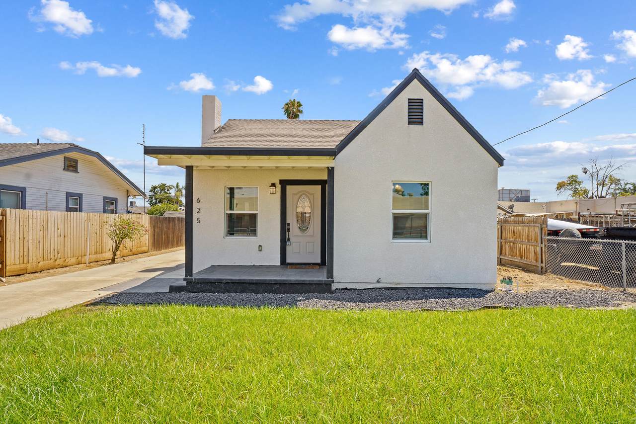 625 Kern Avenue - Photo 1
