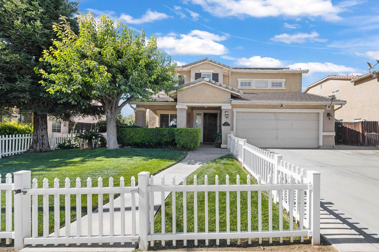 1842 Santa Maria Avenue - Photo 1
