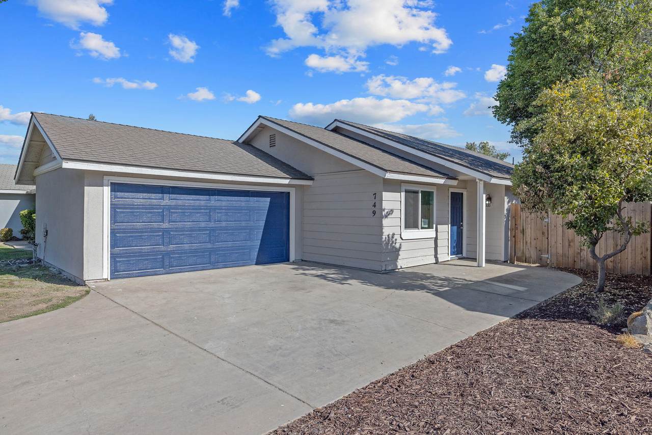 749 Robin Drive - Photo 1